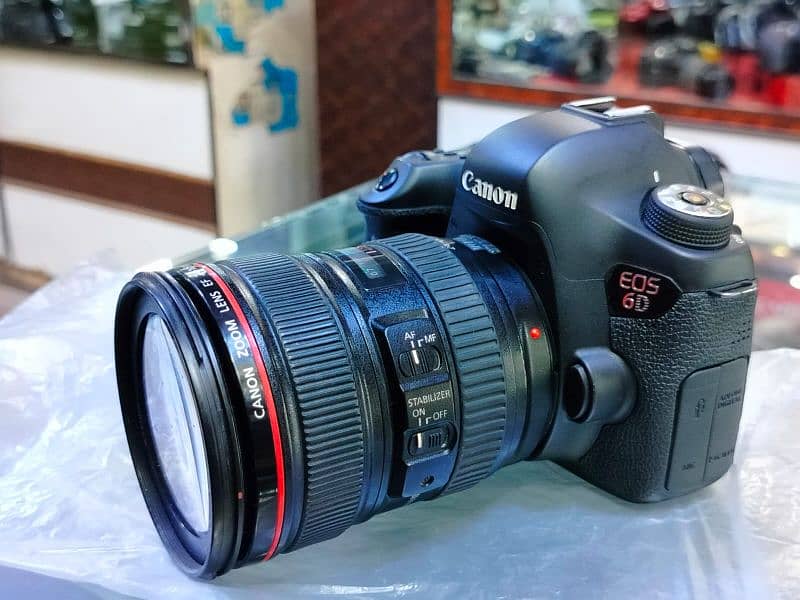 Canon 6D with 24-105mm 4L 0