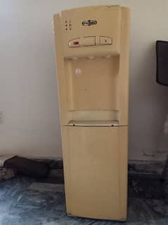 WATER DISPENSER & REFRIGERATOR FOR SALE