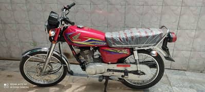 Honda 125 all ok ha koi Kam ni lush condition ma new tyer Daly ha