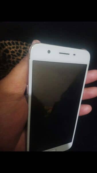 oppo F1s. 0301.4575628 2