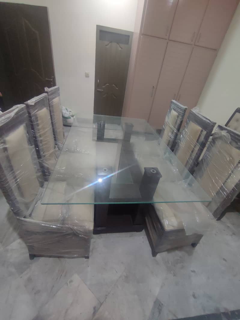 Dining Table With 6 Chairs For Sale 0