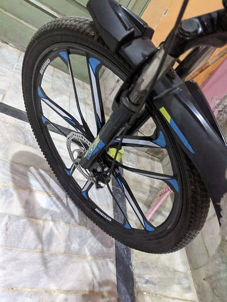 2 months used and new condition cycle no fault 2