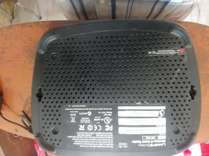 Cisco American wifi router for urgent sale 2