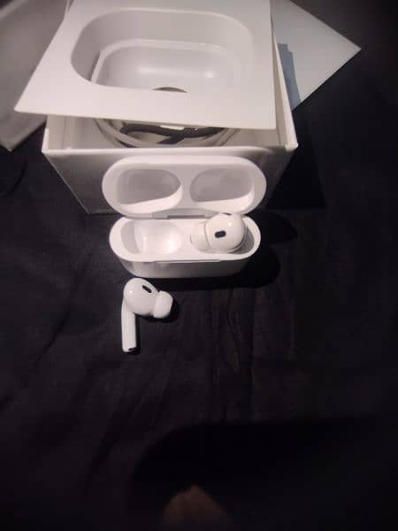 azadi offer airpods pro 2 stok available ha jis Kisi bahi KO bhi chaya 7