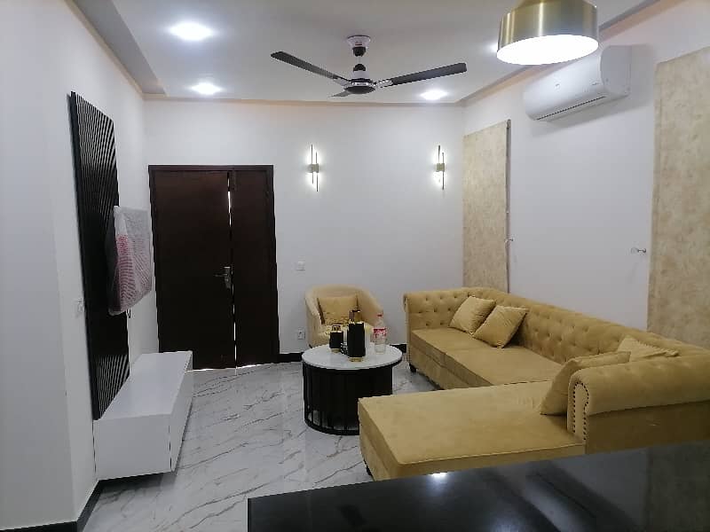 House Sized 9 Marla Available In DHA Defence - Villa Community 9