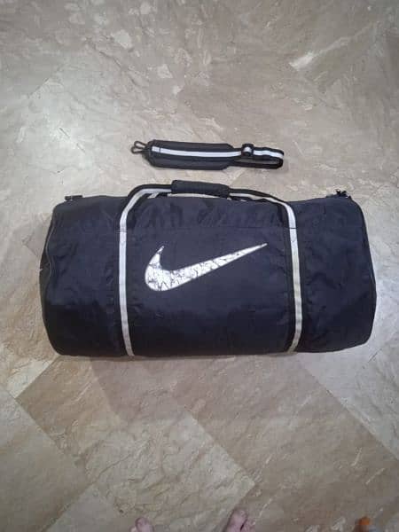 NiKe luggage bag 0