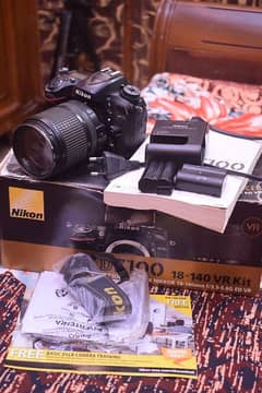 Nikon D7100 18/140mm Vr dx Complete box