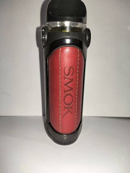 Smok IPX 80 Vape Pod with extra tanks 3