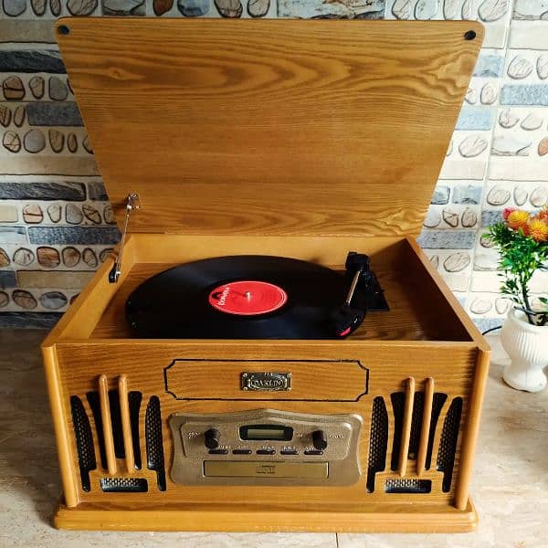 Best Showpiece In Working Condition Gramophone turntable Radiogram 0