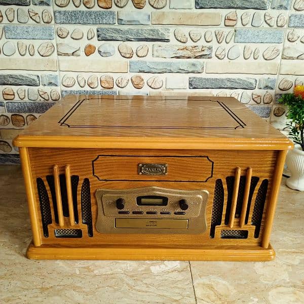 Best Showpiece In Working Condition Gramophone turntable Radiogram 3