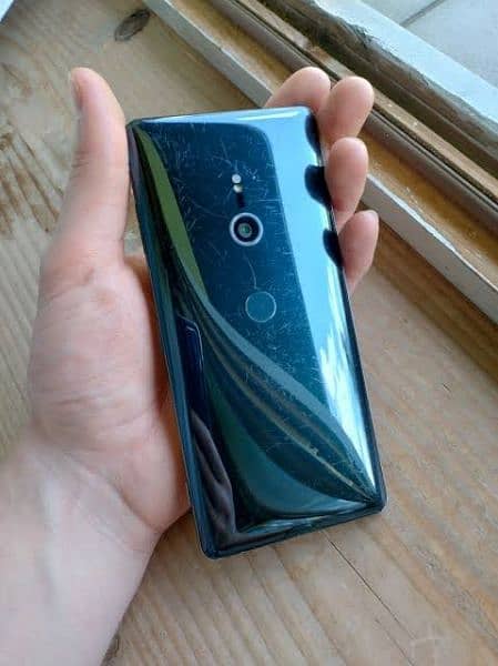 Xperia xz3 8.5/10 official approved 1