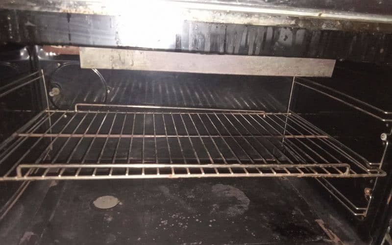 Ambassador Baking Gas oven 9