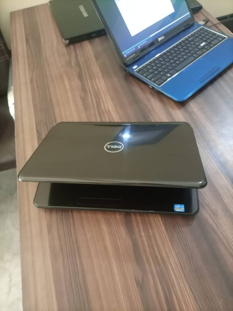 Dell Inspiron N5110 fresh import Core i5 2nd Gen 4GB Ram 320GB HDD 12