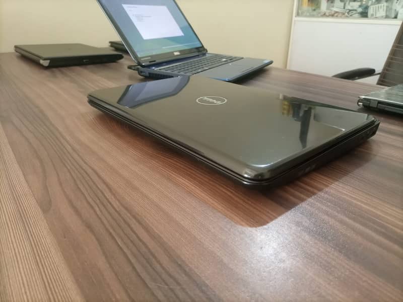 Dell Inspiron N5110 fresh import Core i5 2nd Gen 4GB Ram 320GB HDD 15