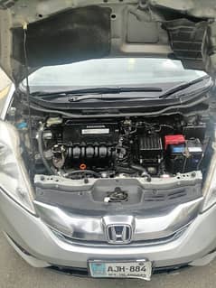 Honda Fit Shuttle 1.5 Hybrid