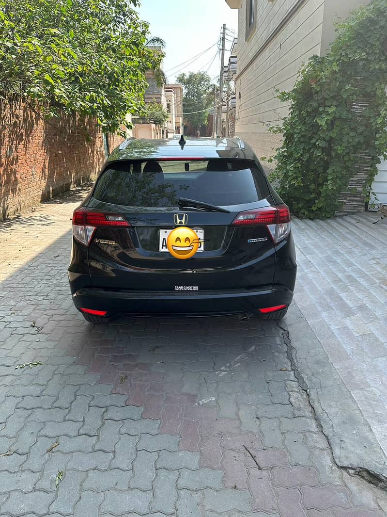 Honda Vezel Z 2016/2021 Model 2