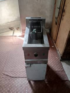 Fryer for urgent sale