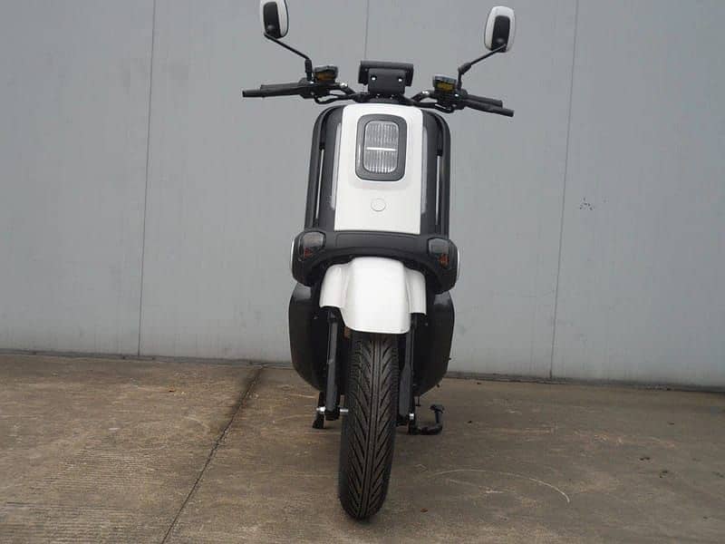 china scooter wholesale available 1