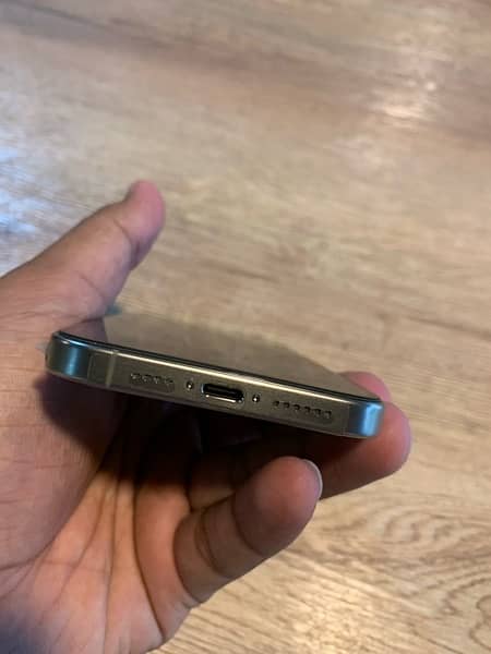 IPhone 15 pro max Jv 512 Gb 4