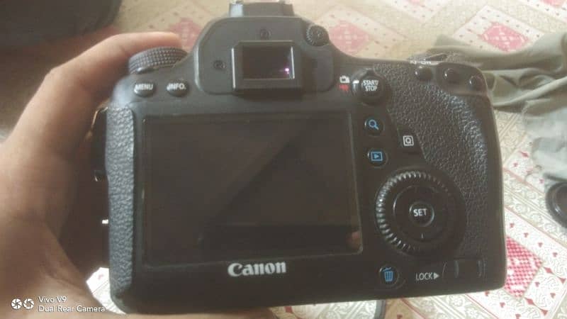 canon 6d body 10by10 condition 4