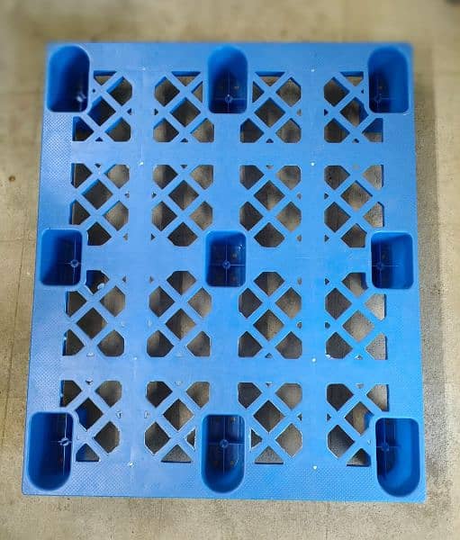 Plastic Pallet 4