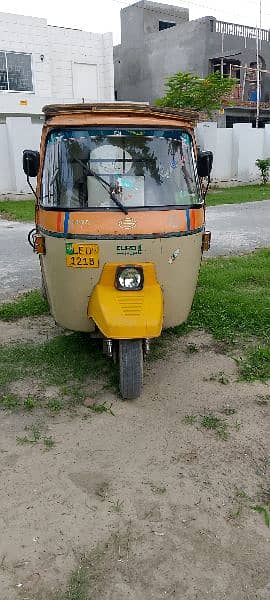 I want to sale my siva rickshaw 2