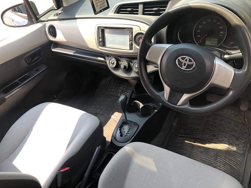 Toyota Vitz 2013 6