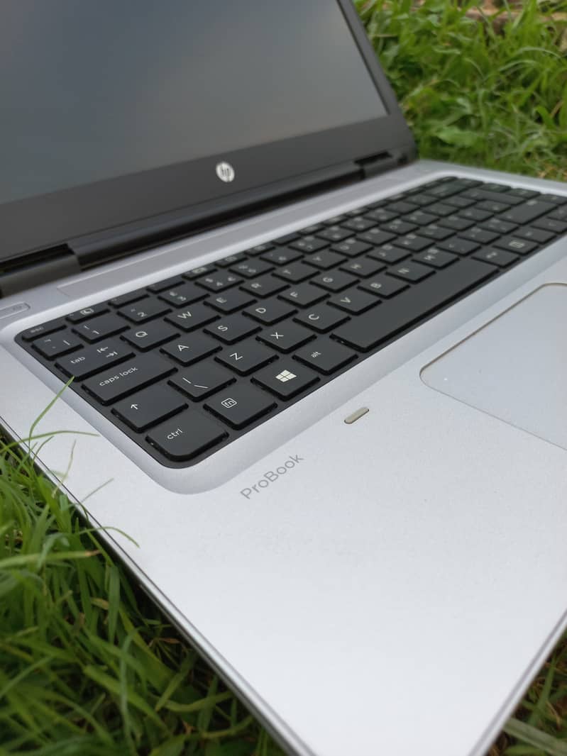 hp probook 640 g2 core i5 6th gen 8gb ram 256gb ssd 1