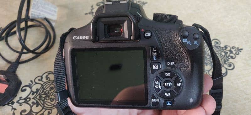 Canon 1200D 2