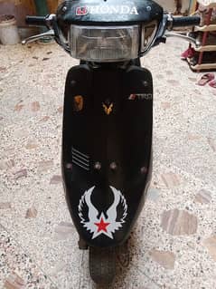 Scooty Honda Japan