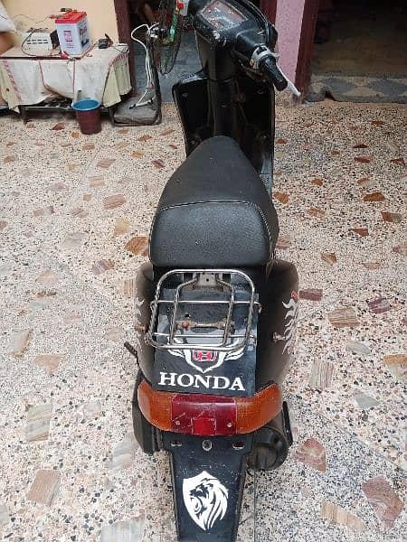 Scooty Honda Japan 3