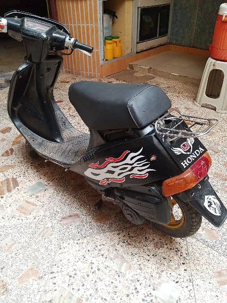 Scooty Honda Japan 4