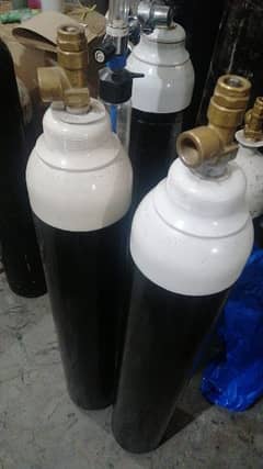 Oxygen cylinders for patients