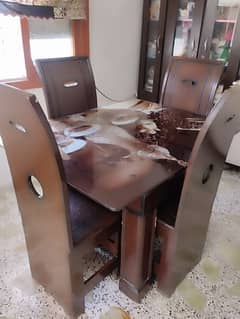 4 chairs with glass top dining table 0