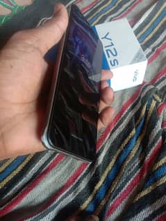 vivo y12s for sale all oky full box 1 hand use 3+32 lush