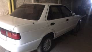 Nissan Sunny 1992