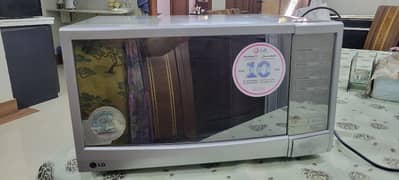 LG Microwave oven good condition (imported)