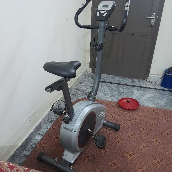 Static exercise bike 5