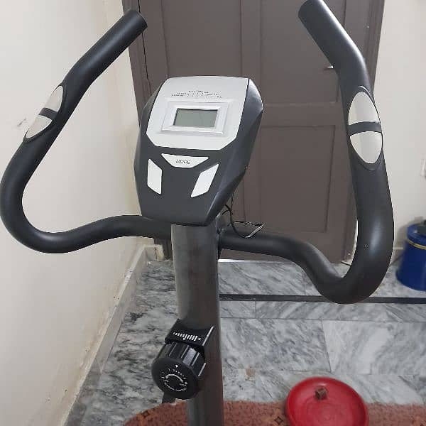 Static exercise bike 7