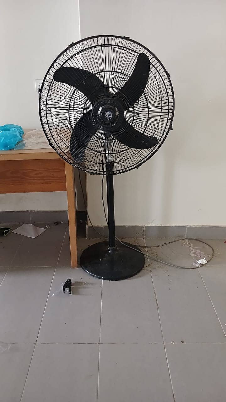 GFC 24" fan for sale | condition used | price 6k final 0