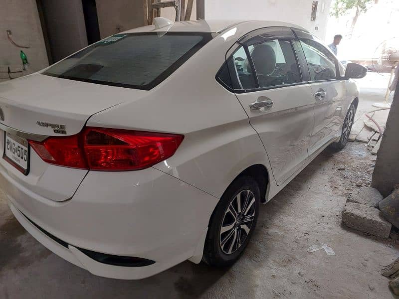 Honda City Aspire 6