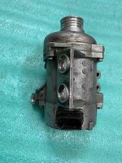 BMW 5 series E60 water pump