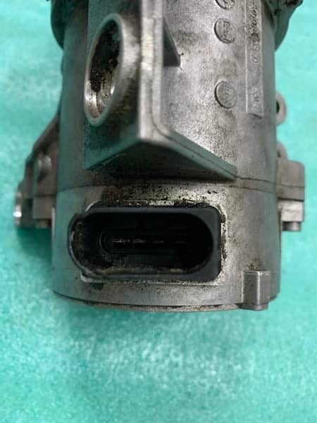 BMW 5 series E60 water pump 2