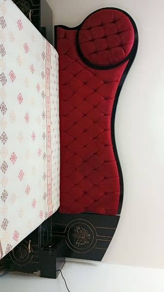 king deco velvet bed 2