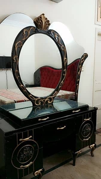 dressing table 1