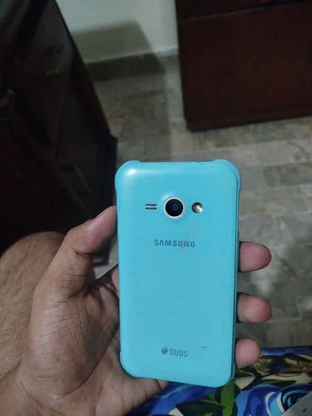 Samsung j1 ace and Qmobile for sale 756mb ram and 4gb rom 2