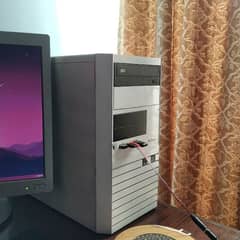 Desktop i7 4790 8GB Ram 128SSD|500HDD