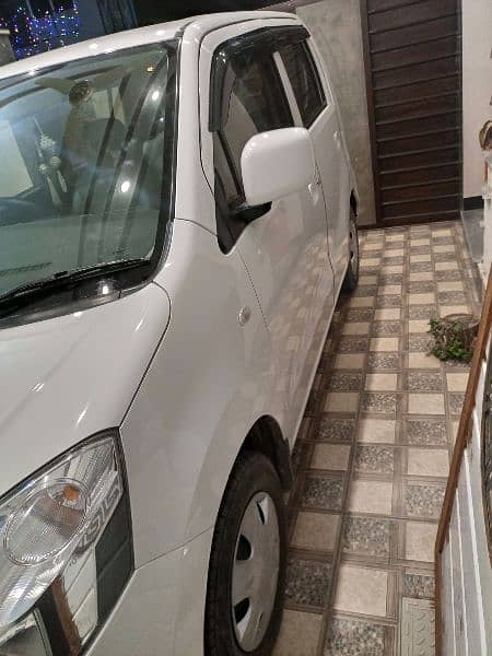 Suzuki Wagon R 2017 1