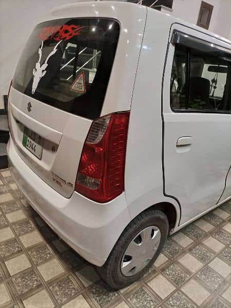 Suzuki Wagon R 2017 4