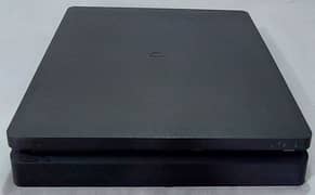 PlayStation 4 Slim 0